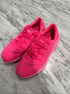 NOBULL Women's Trainer in Hot Pink